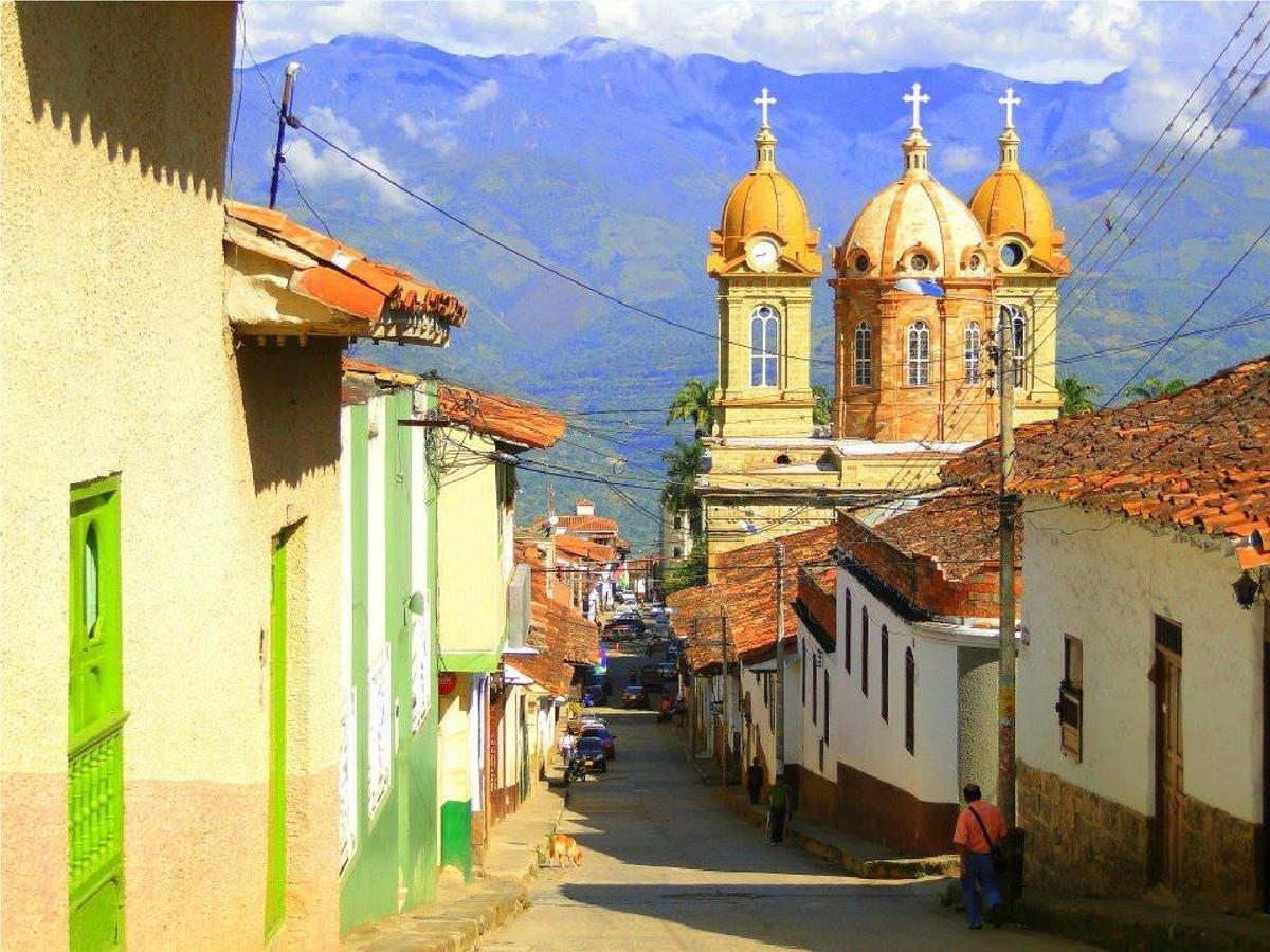 La Serrana Hostal Spa Socorro Eksteriør bilde